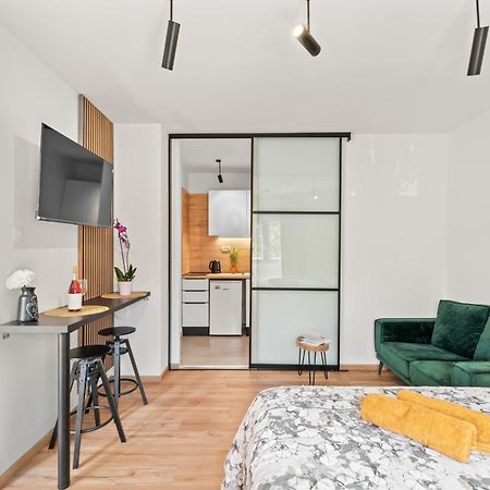 Kala Premium Studio Apartment โปเรช ภายนอก รูปภาพ